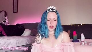 The ass of the princess was destroyed by a machine