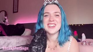 The ass of the princess was destroyed by a machine
