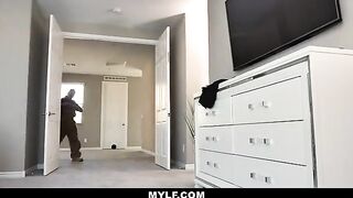 Joslyn James, babysitter with big boobs, seduces her boss in HD