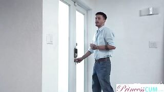The stepsister wants to ventilate her pussy, so that's what I'm doing