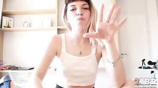 Does size matter? An explicit explanation with a real cock and tips on female orgasm