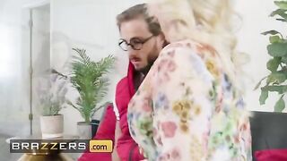 MILF next-door Morgan Taylor teaches her neighbor to kiss