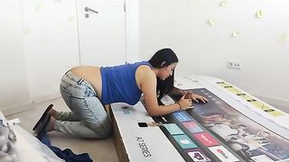My stepmom fucked through a hole in the box, she thought it was my dad