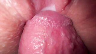 A guy fucked his stepsister and she came with a creamy finish