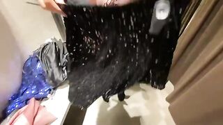 Babe N.Y. tries on clothes and has sex in the fitting room