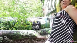 Turkish mature woman gets her pussy railed hard by a German stud in a raw session