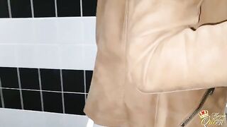 A risk is taken in the public toilet for sex