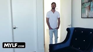 Alix Lynx, the busty bombshell, showcases her skills in an unforgettable performance