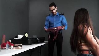 TSA agent found a toy in the bag and fucked with Latina