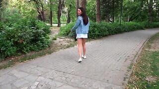 Hot brunette fucks in the park and swallows cum, just like Luna Roulette’s wild style