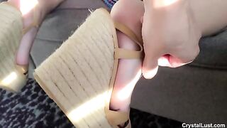 Thick Latina slut gets tricked into fucking with a big dick casting agent in a hotel