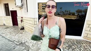 The guy imitated a swim and had sex with a pretty girl