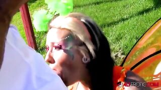 A nice guy fucked a tattooed cosplay model Lily Fatale outdoors