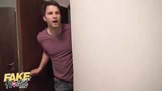 A girl is having an affair with the hostel manager in a steamy setup