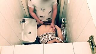 A night in the restaurant toilet turned into a hot tinder date
