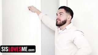 Hot and clever stepsis Vivian Taylor makes her stepbrother cum inside her