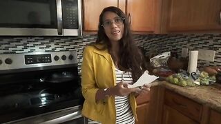 My stepmom, a Puerto Rican MILF, squirts me cum in the kitchen