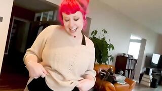 Proxy Paige is cooking up some pasta for a spicy solo session