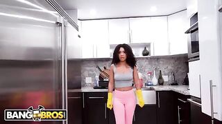 The beautiful Luna Housekeeper cleans the big black cock with her mouth and pussy