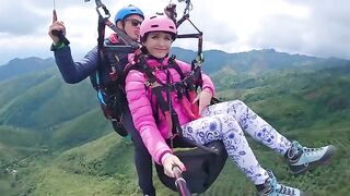 Sexx Sexxx squirts while paragliding in 2200 m above the sea, an extreme thrill
