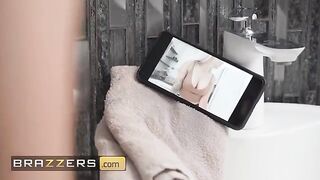 Isabelle Deltore showering, teasing Jordi, getting drilled