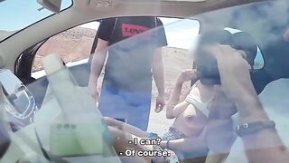 The guy made a blowjob to the passers-by and got a cumshot