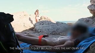 Public handjob on the beach with an exhibitionist girl