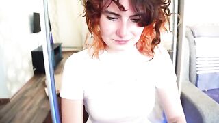A cute girl got a pizza delivery and the boy fucked her hard