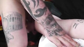 First MFM threesome with Mr.BWC for HotmessJessXXX, a steamy experience!