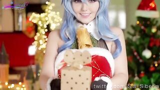 Sia Siberia in a sweet Christmas solo performance with a dildo