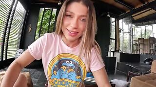The student gave the teacher a lesson in intimacy, showcasing Colombian passion