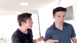 The cousins organize a foursome sex party at the same time