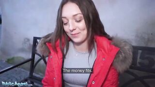 The agent fucked Isabela de Laa in the street for cash
