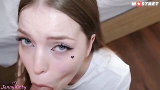 The delivery girl was so sexy, I had to fuck her when she rang the doorbell