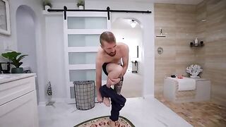 Stepbrother is hiding in the bubble bath and surprises his step sister with a huge surprise