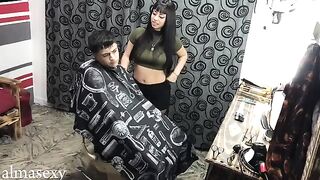 Babe from Argentina got fucked in the barbershop - Almasexy