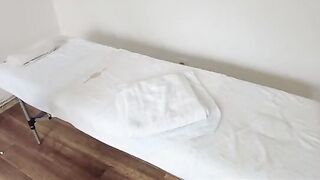 The masseur used his professional skills to please the eager girl, who was in a vulnerable state