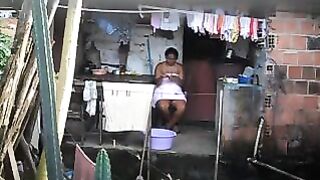A hidden camera recorded a black woman who did not know about it