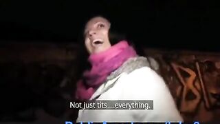 They took off the slut and fucked in the toilet of Resyran, damn hot!