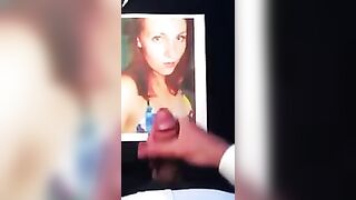 The photographer’s cock is sucked after a rough photo session