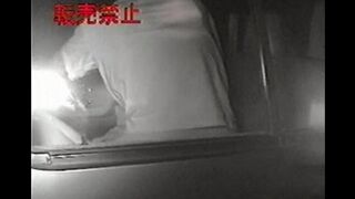 Guy tried to have sex with girl in her car