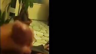 Girl fingered her pussy on the phone and removed her panties