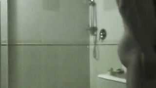 Two drunk people fucked in the bath, a steamy Russian encounter