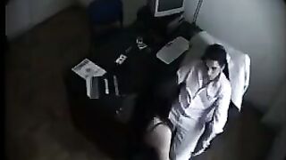 A girl got a massage and was filmed secretly with a hidden camera