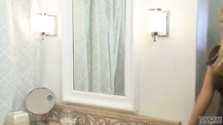 A husband had sex with his wife in the bathroom, which turned out hot