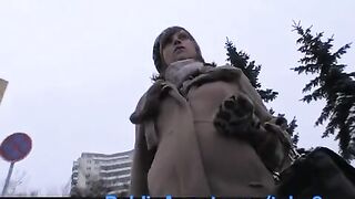 A street girl agreed to do a blowjob for 200 rubles in public