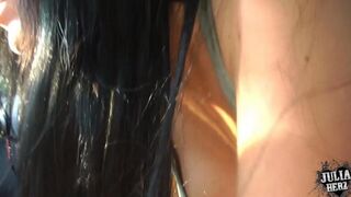 Beautiful woman does blowjob in the car, watch now