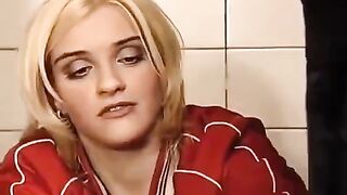 A girl got fucked in the washer by accident
