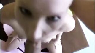 A chick who loved deepthroat blowjob and got her pussy railed