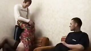 Reya Lovenlight seduced her son's friend with her mature charm